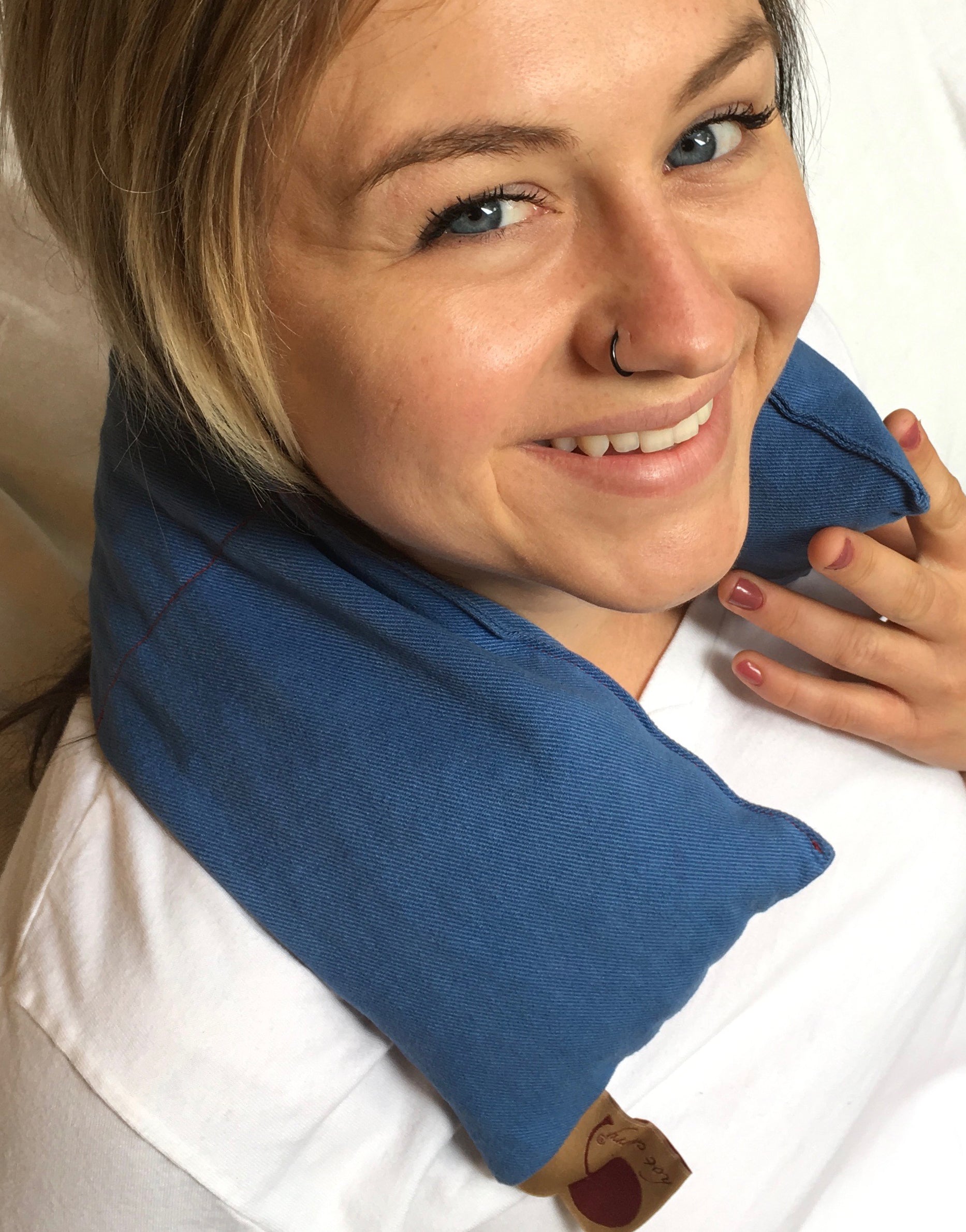 Cherry Ice® Blue Denim Neck Wrap in Zip-close Freezer Bag
